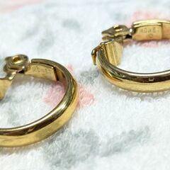☆イヤリング　ゴールド系　サイズ：約2.0ｃｍ　中古品　の画像