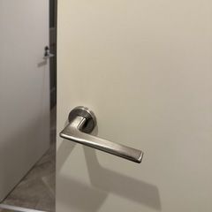 ドア