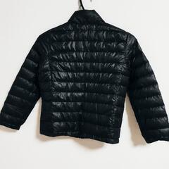 中古美品　ユニクロ　子供服　ダウンジャケット　サイズ130の画像