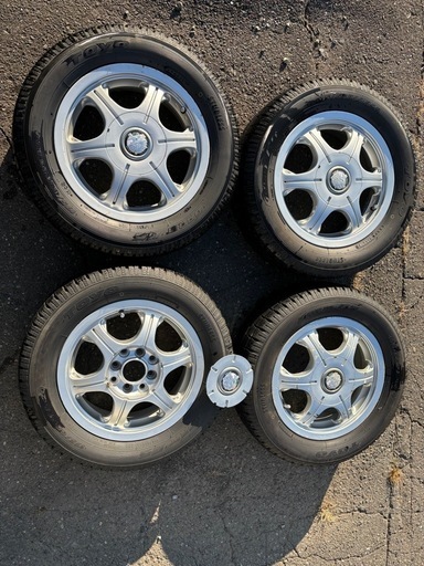 バリ山TOYOガリットスタッドレス　アルミセット  サクシード　ヴィッツ　フィット　キューブ　
コンパクトカー等