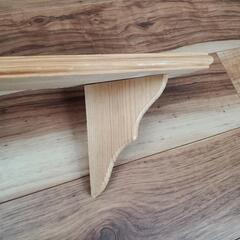 壁掛けシェルフの画像