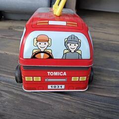 トミカのブリキのBOXの画像
