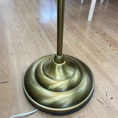 ▼値下げ▼ フロアライト イケア IKEA オースティード ARSTID 間接照明 照明器具 フロアランプ 参考価格15,400円【安心の3ヶ月保証】🚚自社配送時💳代引き可🚚(現金、クレジット、スマホ決済対応)の画像