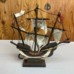 k1111612 QUEEN クィーン クイーン 帆船 船 レトロ ヴィンテージ アンティーク 昭和レトロ 古い帆船模型 木製 インテリアオブジェ 古民具 ビンテージ レトロ 中古 現状品の画像