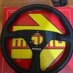 MOMO ステアリング　NRGクイックリリース　トヨタ86ステアリングボス　セットの画像