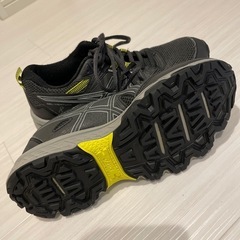 アシックス　22.5cmの画像