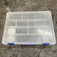 大型パーツケース　釣具のタックルや車などの部品整理に❗️