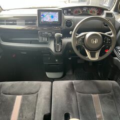 ☆ホンダ　Ｎ－ＢＯＸカスタム☆車検Ｒ７年２月までの画像