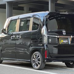 ☆ホンダ　Ｎ－ＢＯＸカスタム☆車検Ｒ８年５月までの画像