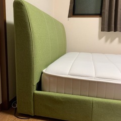 セミダブルベッドの画像