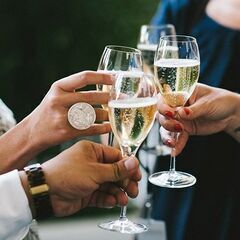 経済力のある優しい紳士男性とオシャレ好きで落ち着いた大人女性の既...