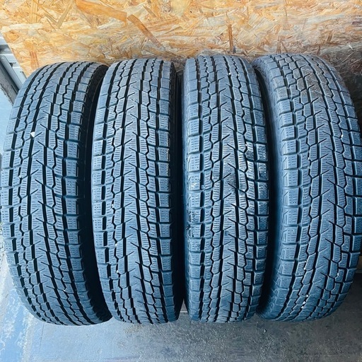 バリ山　YOKOHAMA ヨコハマ　G075 175/80R16 スタッドレス　タイヤ　2018年製　16インチ