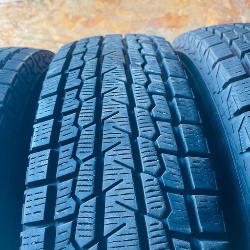 バリ山　YOKOHAMA ヨコハマ　G075 175/80R16 スタッドレス　タイヤ　2018年製　16インチ