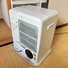 石油ファンヒーターの画像