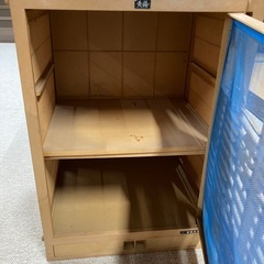 食器や食品が収納できる収納箱の画像