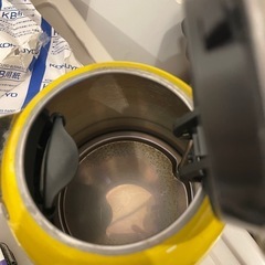 デロンギ k-mix イエロー　電気ケトル　難ありの画像