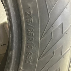 トーヨタイヤ215.65.16
