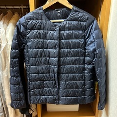 値下げしました　紺色　 ウルトラライトダウン
