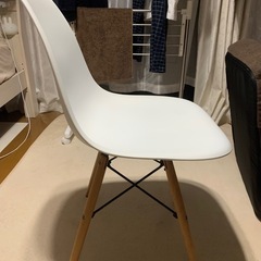 無料　北欧風イスの画像