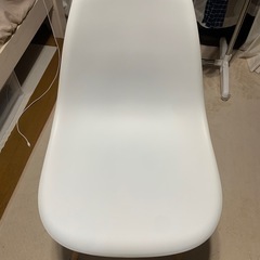 無料　北欧風イス