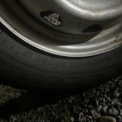 車のパーツ タイヤ、ホイール