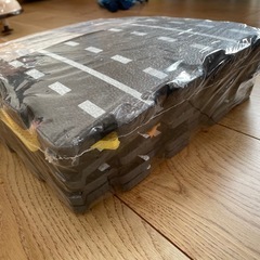 【新品未使用】道路パズルマットの画像