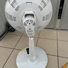 アマミ HA-502C 電気ストーブ 800Wの画像