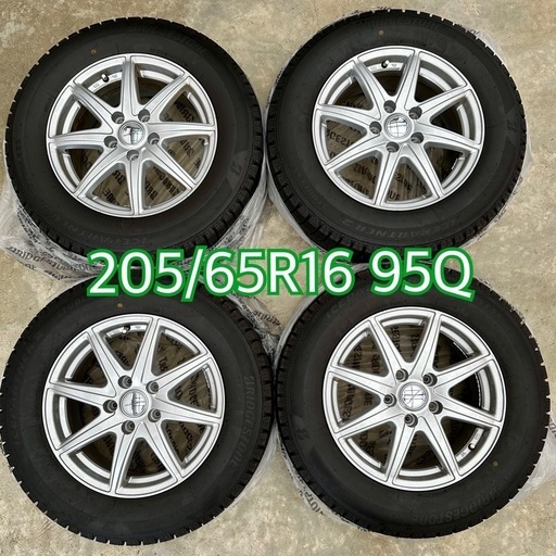 【超美品】スタッドレスタイヤ&アルミホイール　205/65R16 ヤリスクロスで使用