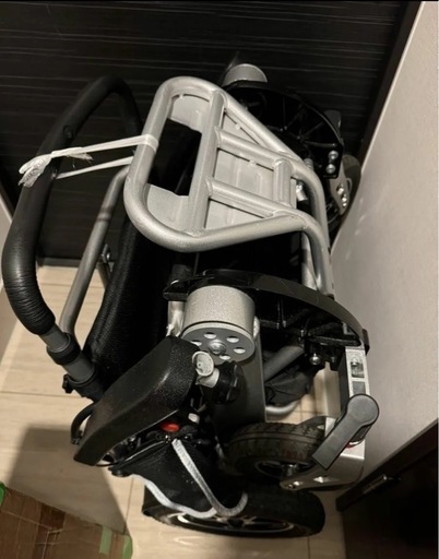 ジャンク品　電動車椅子 全自動折りたたみ式車いす アルミニウム合金 介護用品歩行器 外出用