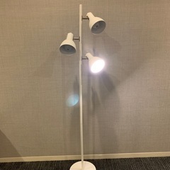 スタンド照明の画像