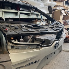 プリウスPHV 　バックドア（ハッチ）の画像