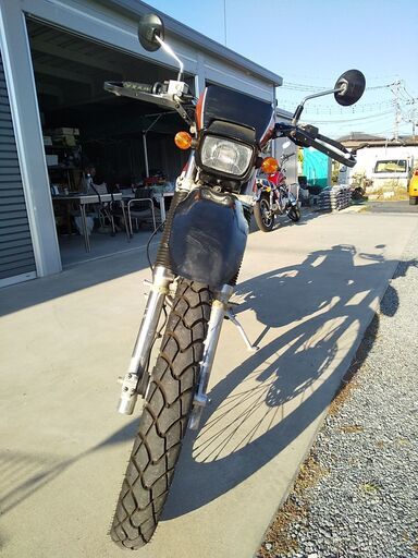 スーパーシェルパ　人気の最終型！！　実動１７，９５３ｋｍ　マフラーカスタム　新品タイヤ付き スーパーシェルパ人気の最終型！！実動17，953kmマフラー