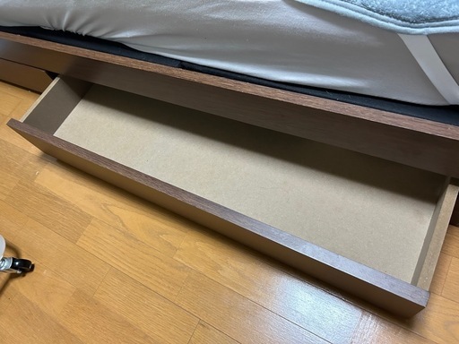 ベッド　ダブルベッド　LOWYA 収納付き