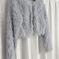 未使用タグ付き　ローリーズファーム　フェザー2wayカーデの画像