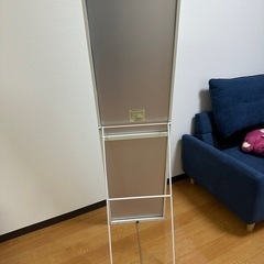 大きな全身鏡の画像