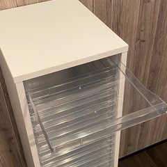 書類キャビネットA4サイズ23段