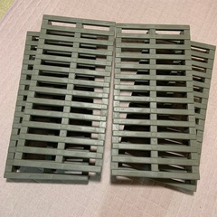 プラスチックすのこ