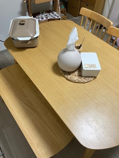 ダイニングテーブル
