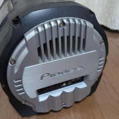【お取り引き決定】carrozzeria　アンプ内蔵ウーファー　200W　サブウーファーの画像