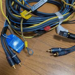 【お取り引き決定】carrozzeria　アンプ内蔵ウーファー　200W　サブウーファーの画像