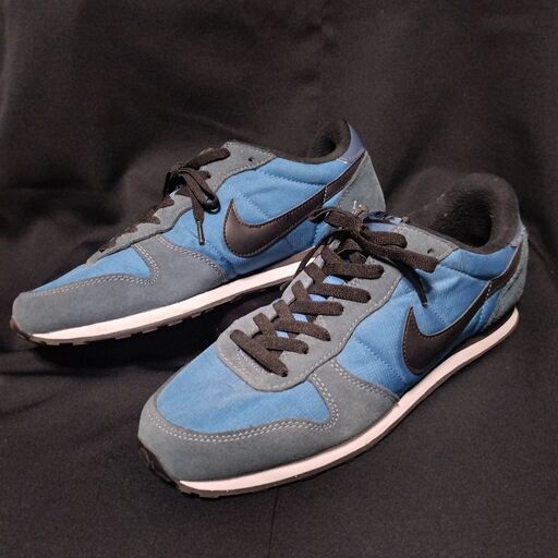 ⑥NIKE◆超美品★インターナショナリスト？　チャレンジャー？ 青黒　２８.ｃｍ