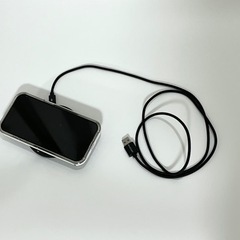 ★お取引決定★【オシャレなお部屋にも合う】スマホ ワイヤレス充電器 オールブラック　置くだけ充電の画像