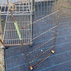 スチールラック90※46※180 タイヤ付き　の画像