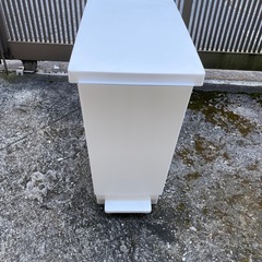 未使用　ニトリゴミ箱