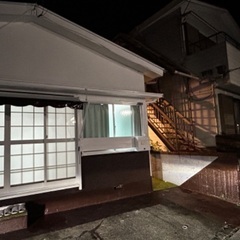 【最大6名まで入居可】🏚️伊東市役所近隣、コンビニすぐのマンスリー物件　OHARA BIZ HOUSE1Fand2F（1F2Fそれぞれ別玄関）🧳カバン１つで、すぐ生活できます！！入居手続きもリモートで完結、来店来社不要！ - 不動産
