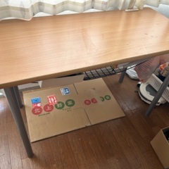 マルチ　机　もうすぐ処分予定の画像