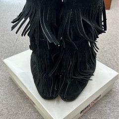 ミネトンカ　ブラック　サイズ9の画像