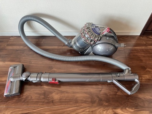 Dyson キャニスター掃除機 DC63