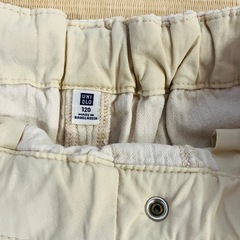 UNIQLOコーデュロイパンツ120の画像