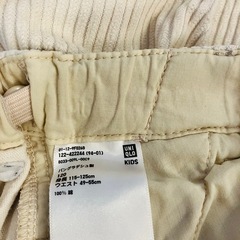 UNIQLOコーデュロイパンツ120の画像